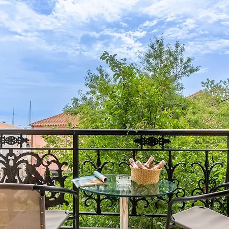 Ithaki Aparthotel 3*